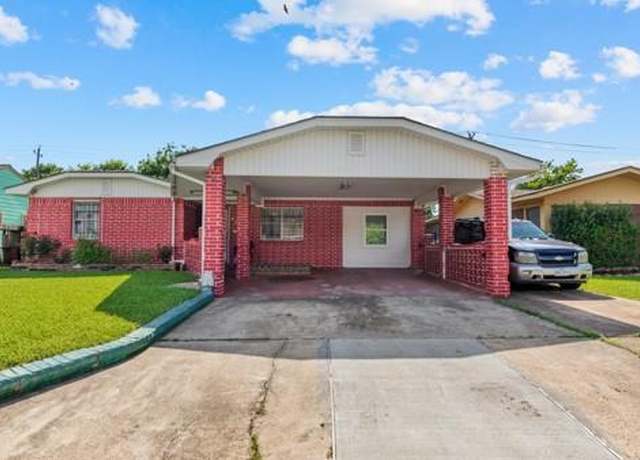 Property at 905 Bank Dr, Galena Park, TX 77547, 4 beds, 2.5 baths