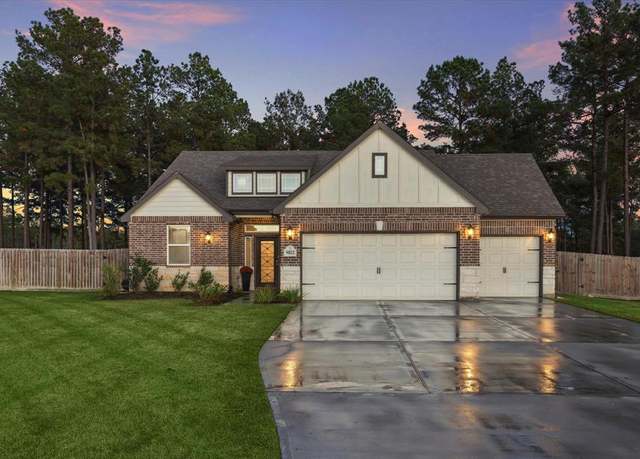 Property at 9822 Guadalupe St, Conroe, TX 77303, 4 beds, 2 baths