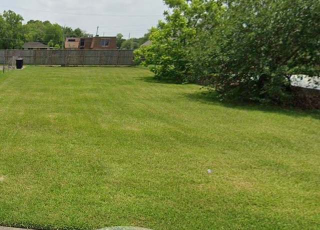 Property at 4810 Lingonberry St, Houston, TX 77033
