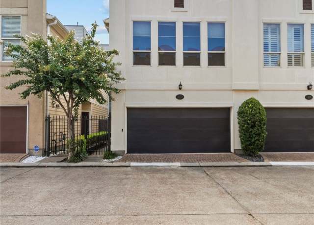 Property at 112 Riley Ln, Houston, TX 77003, 2 beds, 2 baths