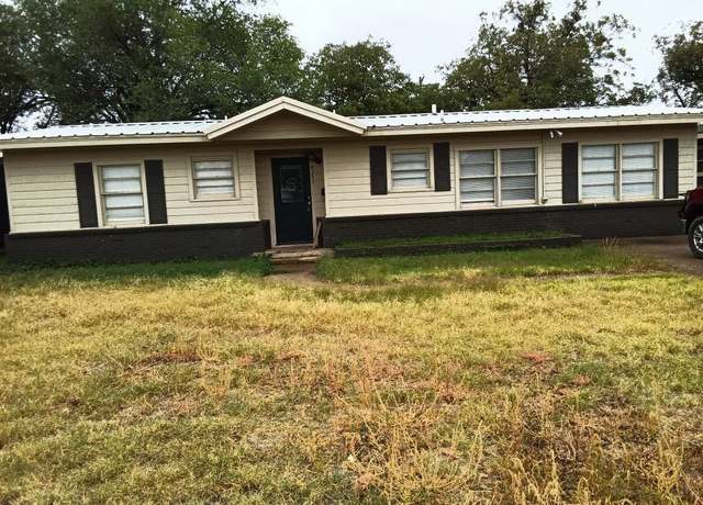 Property at 4203 38th St, Lubbock, TX 79413, 4 beds, 3 baths