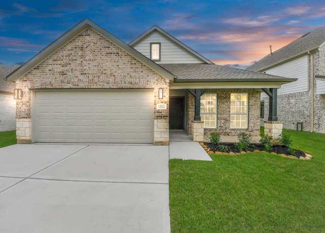 Property at 12022 Maple Oak Dr, Champions Point, TX 77066, 4 beds, 3 baths