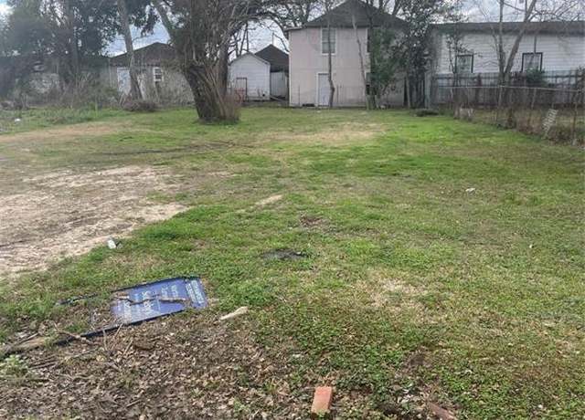 Property at 2507 Kirk St, Houston, TX 77026