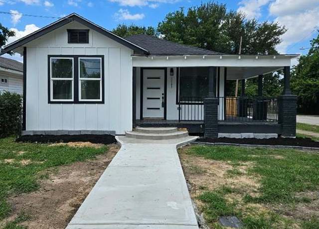 Property at 3241 Reeves St, Houston, TX 77004, 3 beds, 2 baths