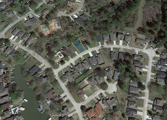 Property at 4832 Moonlight Dr, Willis, TX 77318