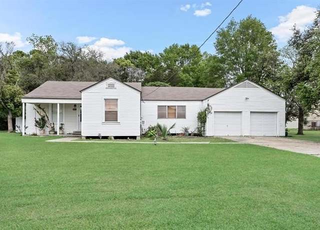 Property at 150 Canal St, Bridge City, TX 77611, 3 beds, 1 bath