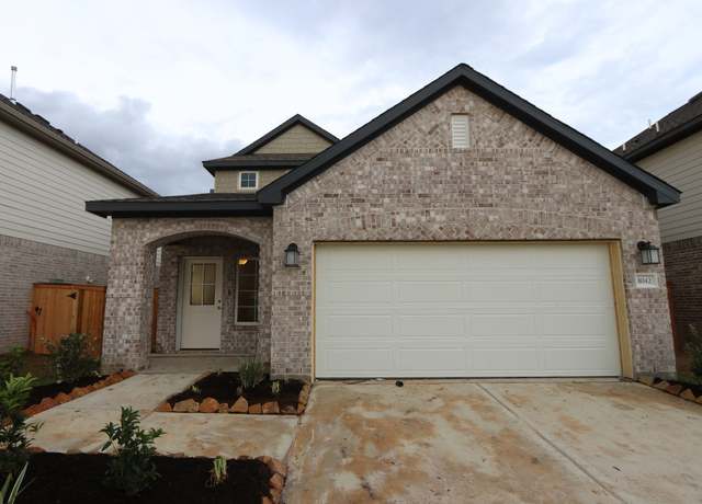 Property at 8042 Kay Harbor Dr, Cypress, TX 77433, 4 beds, 3 baths