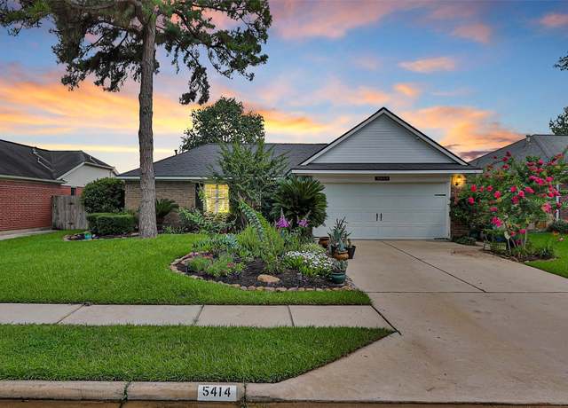 Property at 5414 Roserock Ln, Spring, TX 77379, 3 beds, 2 baths