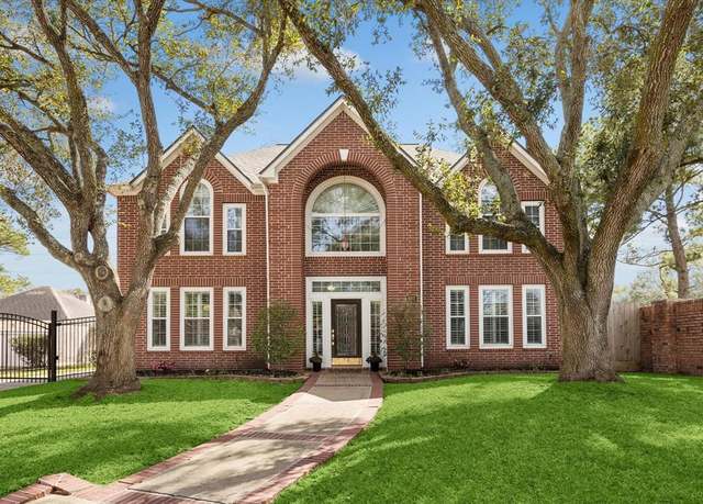 Property at 902 Fairgate Dr, Houston, TX 77094, 4 beds, 2.5 baths