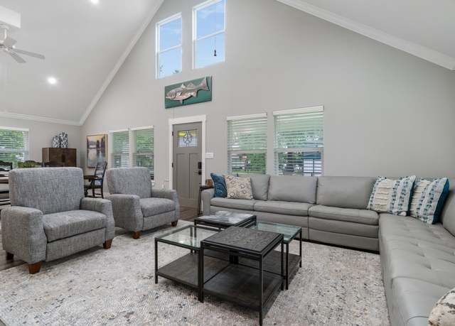 Property at 1345 Indian Hill Blvd, Livingston, TX 77351, 3 beds, 2 baths