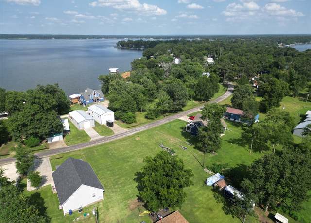 Property at 1345 Indian Hill Blvd, Livingston, TX 77351, 3 beds, 2 baths