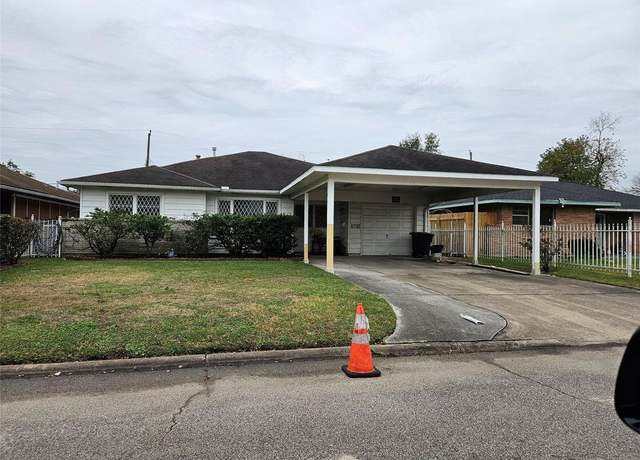 Property at 8730 Fannette St, Houston, TX 77029, 4 beds, 2.5 baths