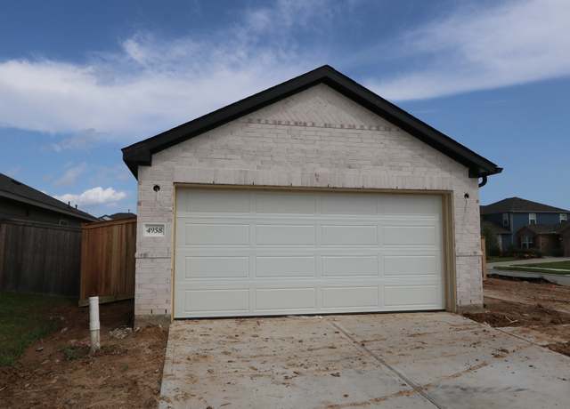 Property at 4958 Perennial Ln, La Marque, TX 77563, 3 beds, 2 baths