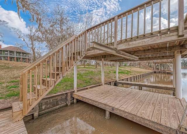 Property at 5977 County Road 961, Brazoria, TX 77422, 3 beds, 3.5 baths