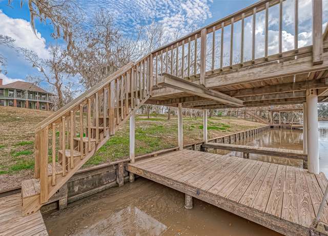 Property at 5977 County Road 961, Brazoria, TX 77422, 3 beds, 3.5 baths