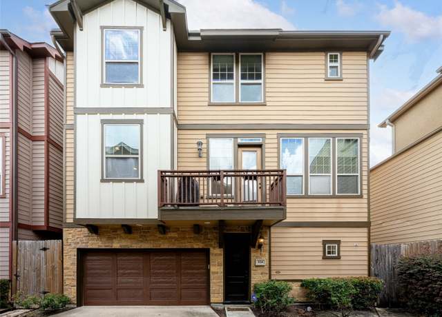Property at 938 W 24th St, Houston, TX 77008, 3 beds, 3.5 baths