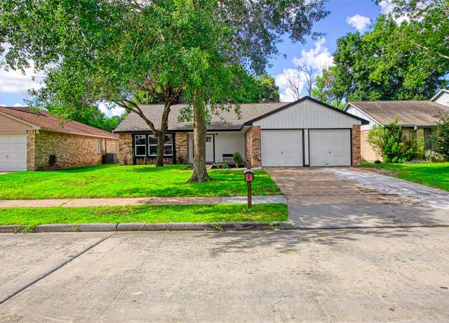 Property at 13403 Splintered Oak Dr, Houston, TX 77065, 4 beds, 2 baths