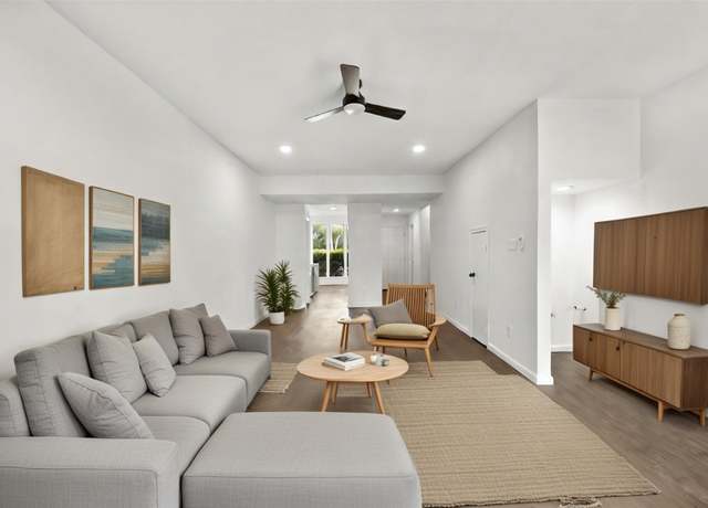 Property at 8312 Jorine Dr #8312, Houston, TX 77036, 2 beds, 2.5 baths