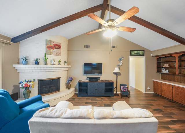 Property at 15542 Edenvale St, Friendswood, TX 77546, 3 beds, 2 baths