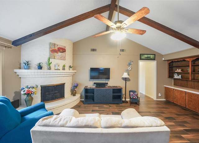 Property at 15542 Edenvale St, Friendswood, TX 77546, 3 beds, 2 baths