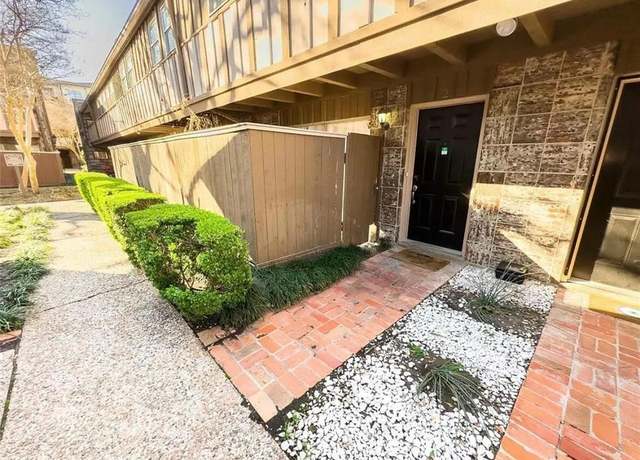 Property at 2574 Marilee Ln #2, Houston, TX 77057, 2 beds, 1.5 baths