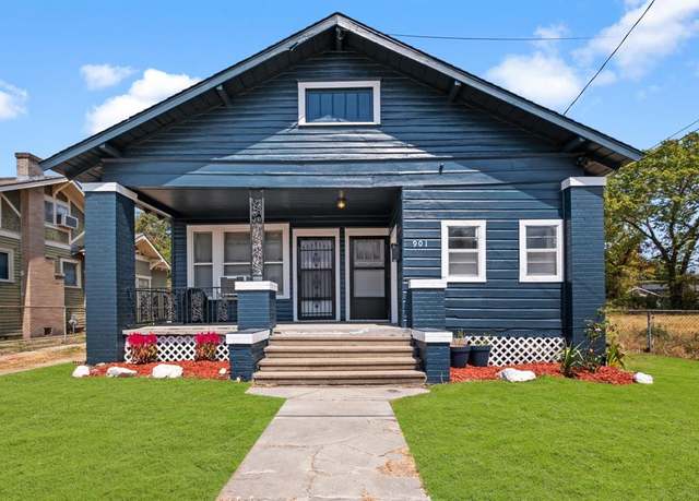 Property at 901 Boundary St, Houston, TX 77009, 2 beds, 1.5 baths