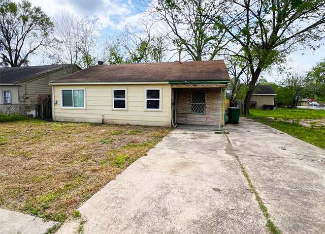 Property at 6816 England St, Houston, TX 77021, 3 beds, 1.5 baths