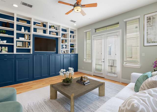 Property at 5421 Larkin St, Houston, TX 77007, 3 beds, 3.5 baths
