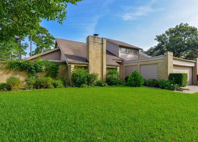 Property at 201 Old Bridge Lk, Houston, TX 77069, 3 beds, 2.5 baths