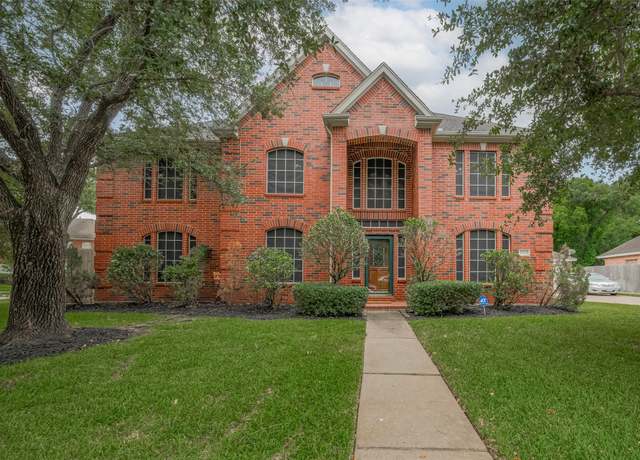 Property at 11943 Natural Bridges Ln, Sugar Land, TX 77498, 5 beds, 3.5 baths
