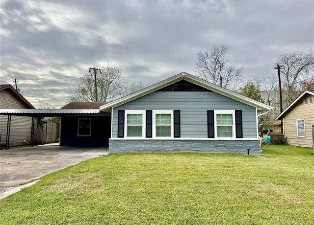 Property at 4902 Michael Dr, Houston, TX 77017, 4 beds, 2 baths