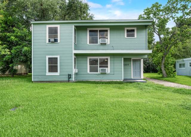 Property at 1107 3rd Ave N, Texas City, TX 77590, 5 beds, 3 baths