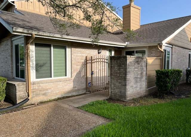 Property at 12117 Bob White Dr, Houston, TX 77035, 2 beds, 2 baths