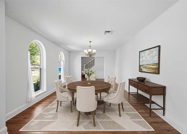 Property at 5023 Bayou Vista Dr, Houston, TX 77091, 5 beds, 2.5 baths