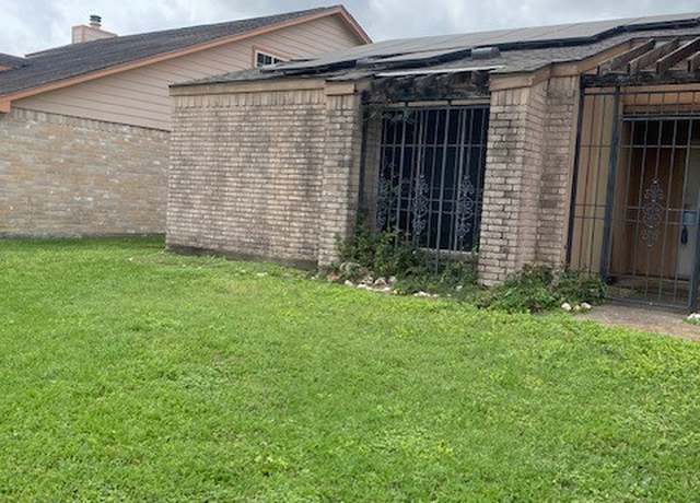 Property at 12207 Mckamy Dr, Houston, TX 77067, 4 beds, 2 baths
