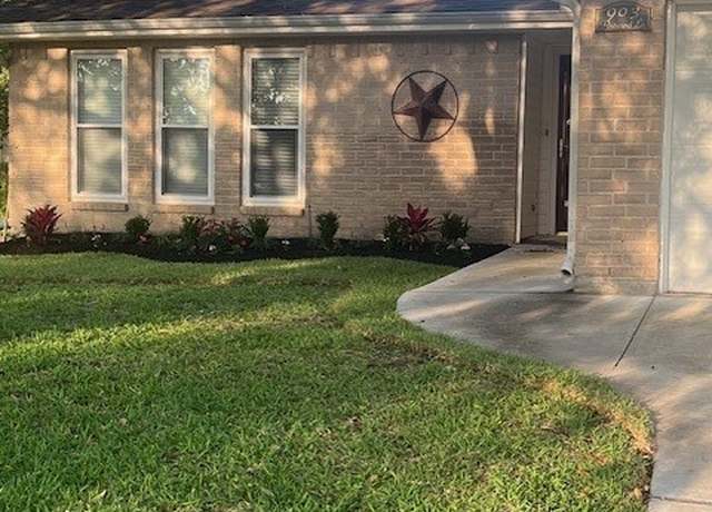 Property at 903 Postwood Ln, Pearland, TX 77584, 2 beds, 2 baths