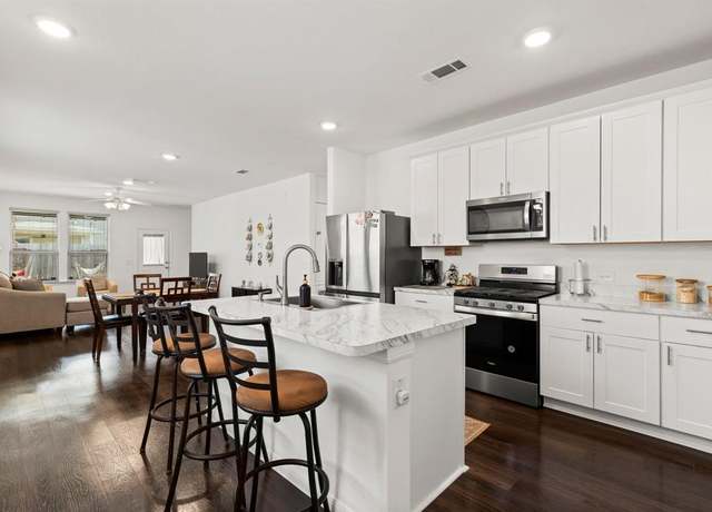 Property at 16215 Palermo Oaks, Conroe, TX 77302, 3 beds, 2 baths