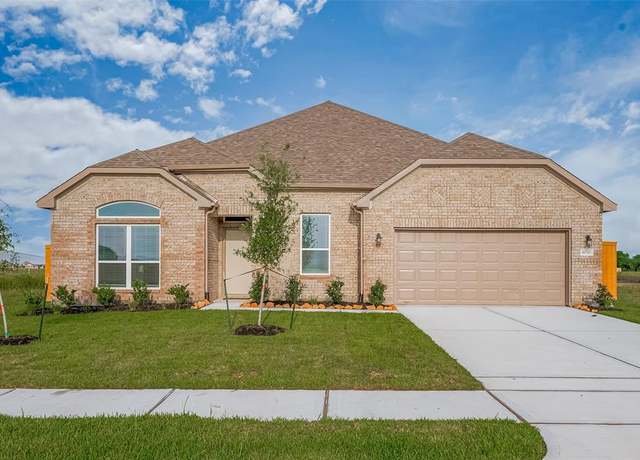 Property at 1070 Comal Trl, Dayton, TX 77535, 3 beds, 2.5 baths