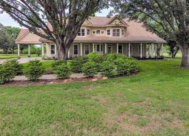 Property at 4610 Lea Ln, Fulshear, TX 77406, 4 beds, 2.5 baths