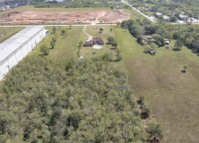 Property at 5722 Delany Rd, Hitchcock, TX 77563, 3 beds, 2 baths