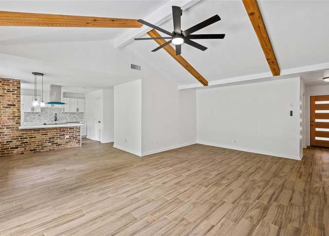 Property at 11914 Renwick Dr, Houston, TX 77035, 4 beds, 2 baths