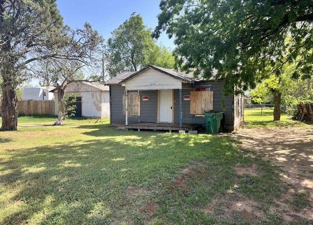 Property at 2517 Bowie St, Vernon, TX 76384, 2 beds, 1 bath