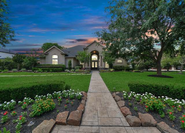 Property at 6302 S Royal Point Dr, Kingwood, TX 77345, 5 beds, 4.5 baths