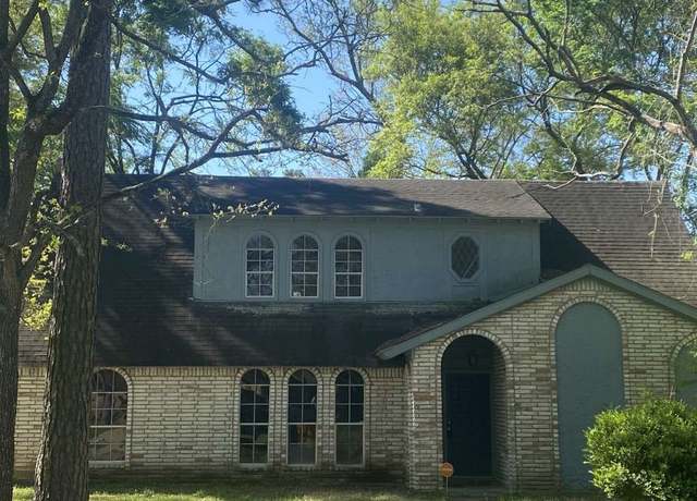 Property at 2006 Round Spring Dr, Houston, TX 77339, 4 beds, 2.5 baths