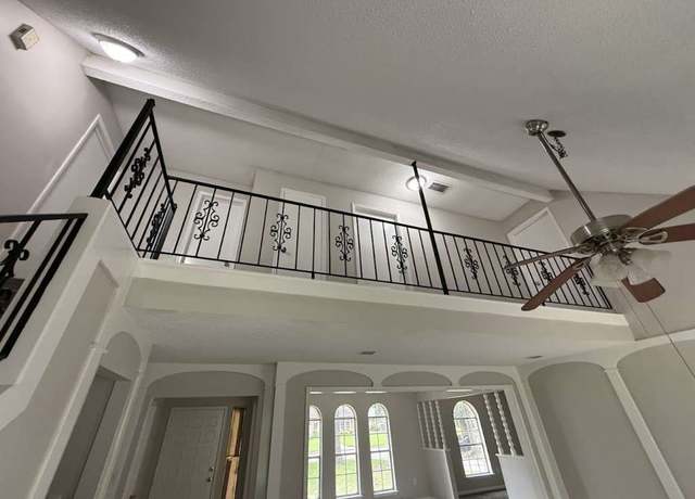 Property at 2006 Round Spring Dr, Houston, TX 77339, 4 beds, 2.5 baths