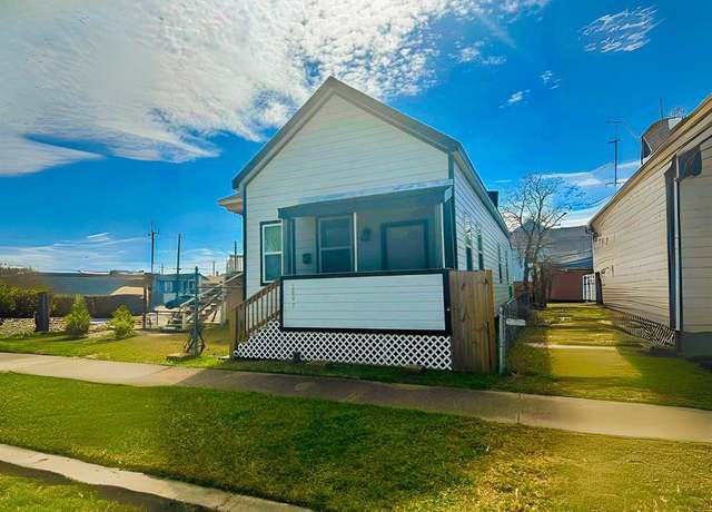 Property at 3607 Ball, Galveston, TX 77550, 1 bed, 1.5 baths