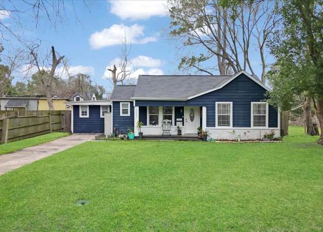 Property at 1202 E Fayle St, Baytown, TX 77520, 4 beds, 2 baths