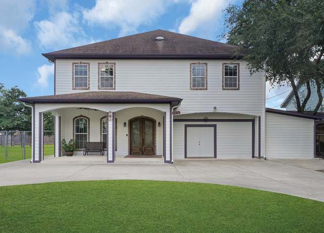Property at 1374 N Battlebell Rd, Highlands, TX 77562, 4 beds, 4.5 baths