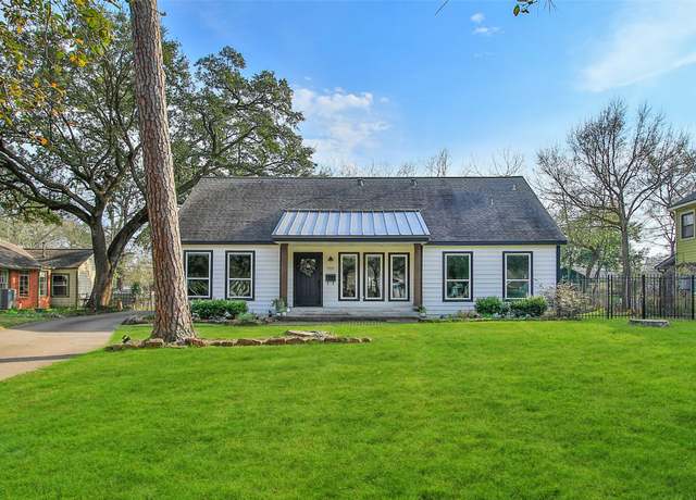 Property at 725 W 39th St, Houston, TX 77018, 4 beds, 2 baths