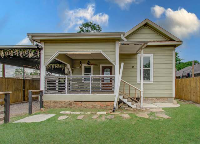 Property at 2711 Maury St, Houston, TX 77009, 2 beds, 2.5 baths